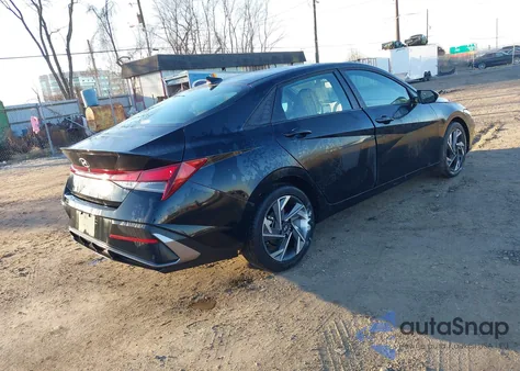 2025 Hyundai Elantra Sel Sport z USA, uszkodzony, nr VIN KMHLM4DG1SU054401